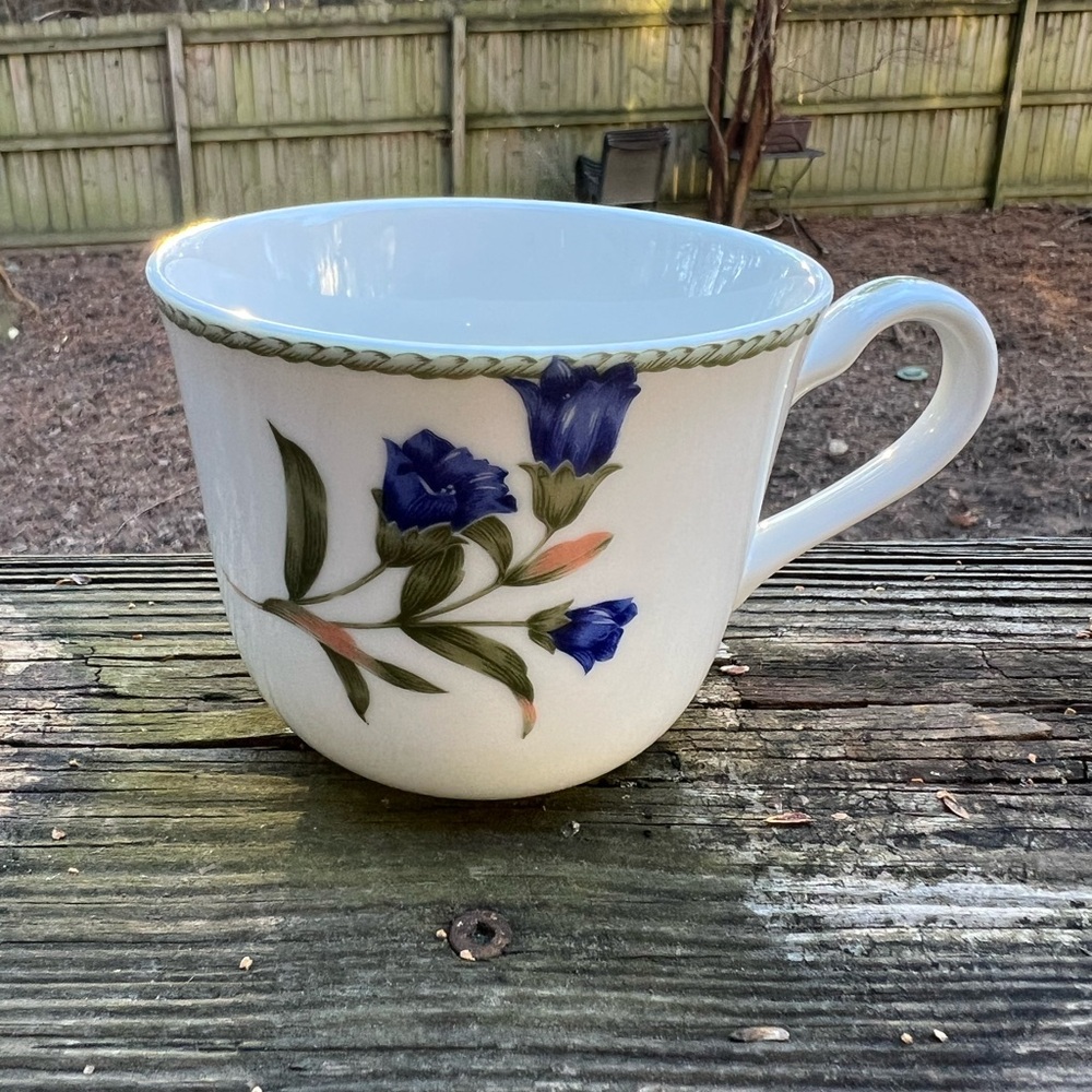 Homecraft by Noritake Summer Estate China Cup 8z